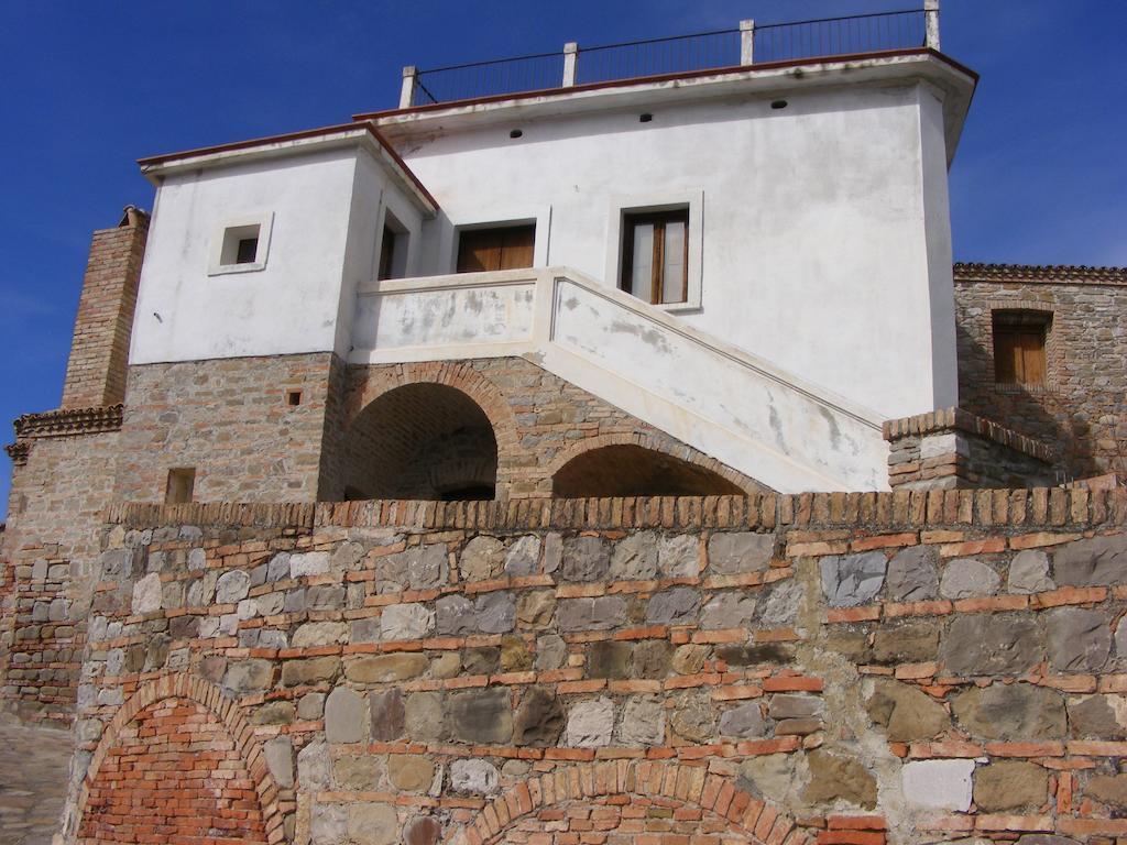 Casa Vacanze Isabella Aliano Ngoại thất bức ảnh