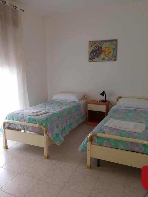 Casa Vacanze Isabella Aliano Ngoại thất bức ảnh